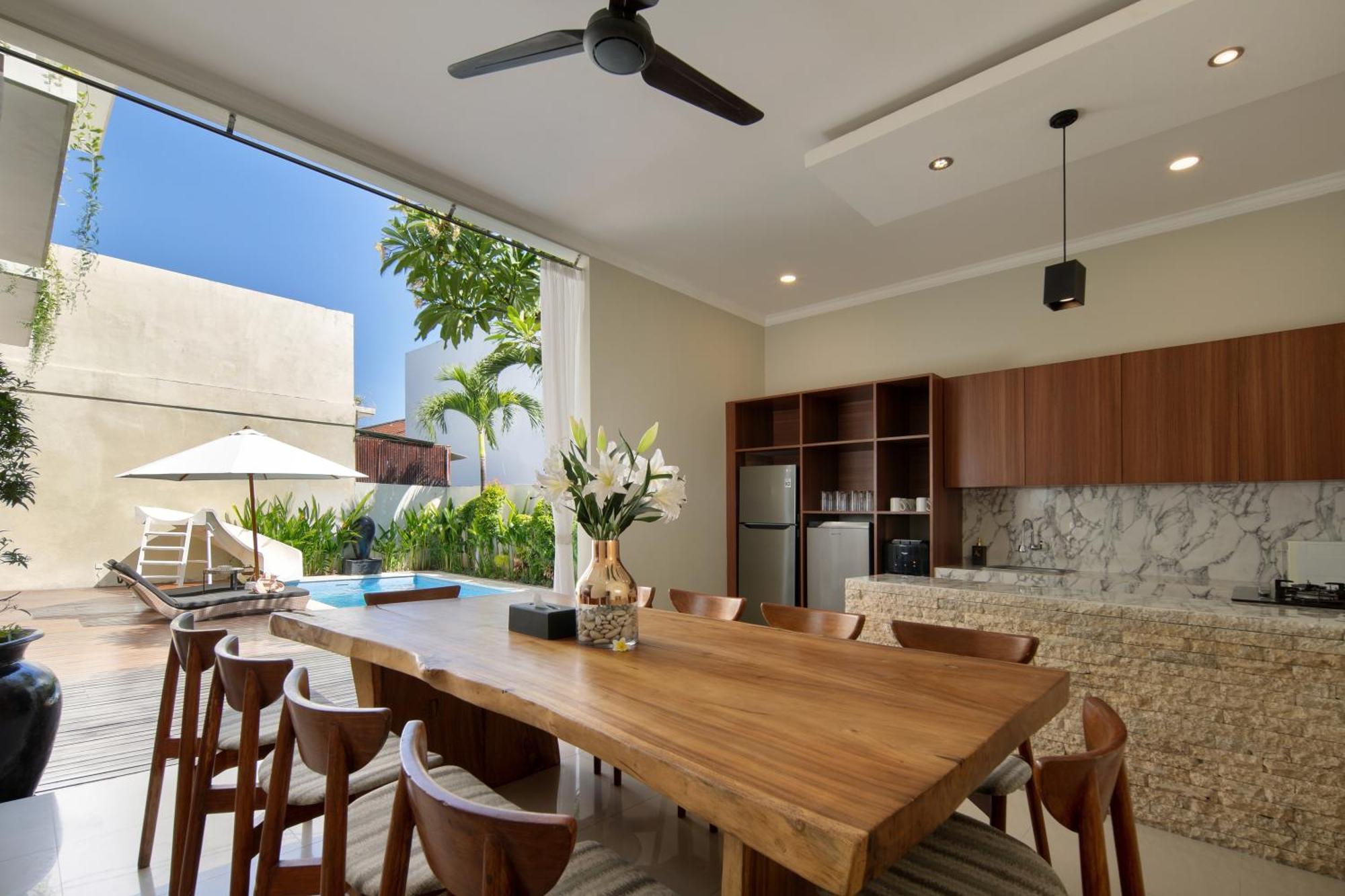 Daha Mansions Seminyak Villa Exterior photo