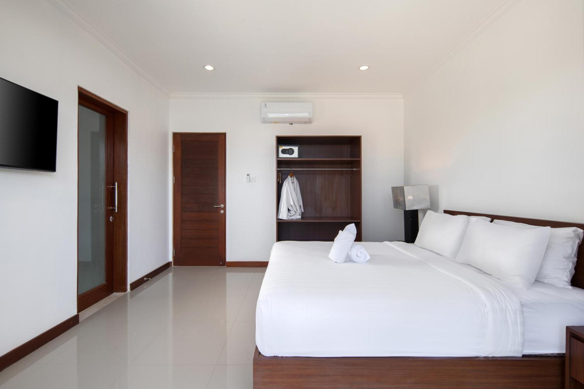 Daha Mansions Seminyak Villa Exterior photo