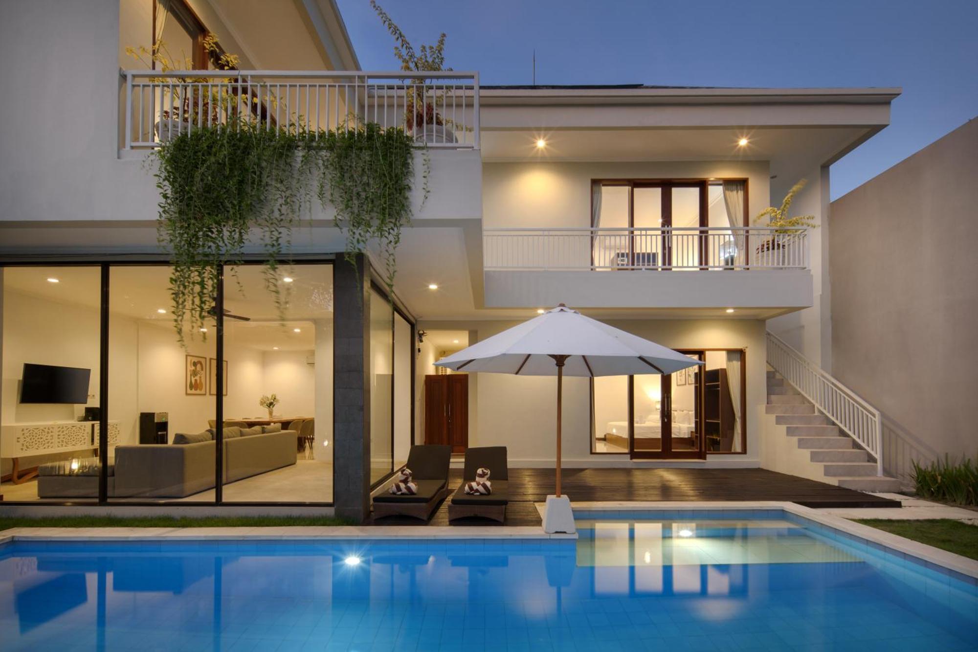 Daha Mansions Seminyak Villa Exterior photo