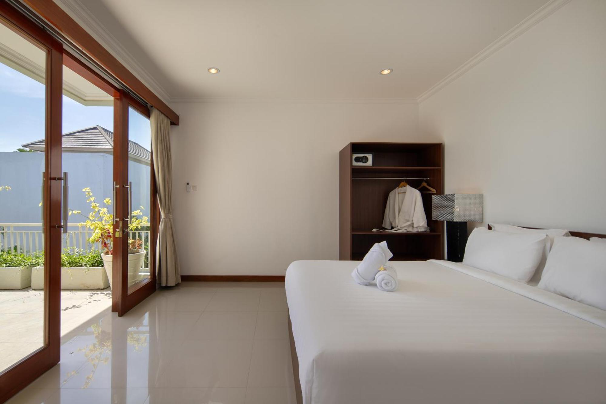 Daha Mansions Seminyak Villa Exterior photo